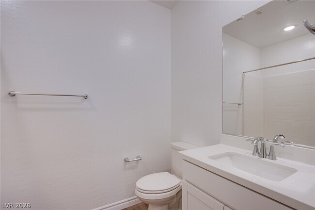 Building Photo - 2555 Hampton Rd
