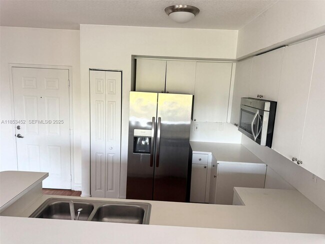 Building Photo - 11060 SW 196th St