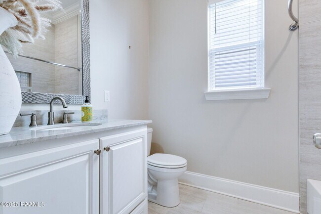 Building Photo - 315 San Marcos Dr