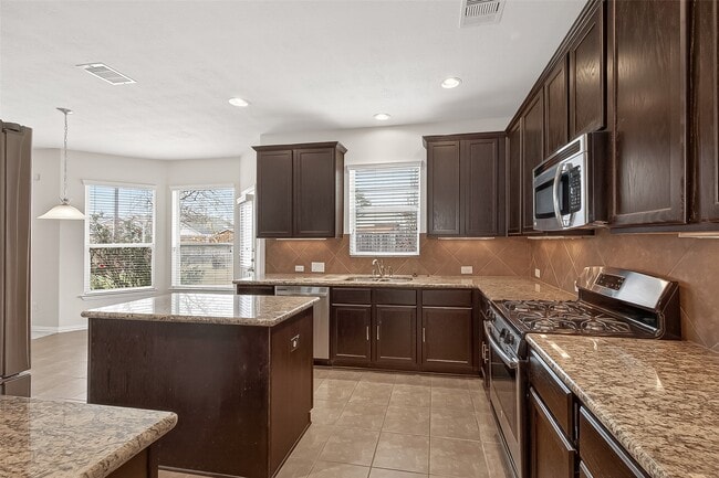 Building Photo - 19711 Kinsington Briar Ln