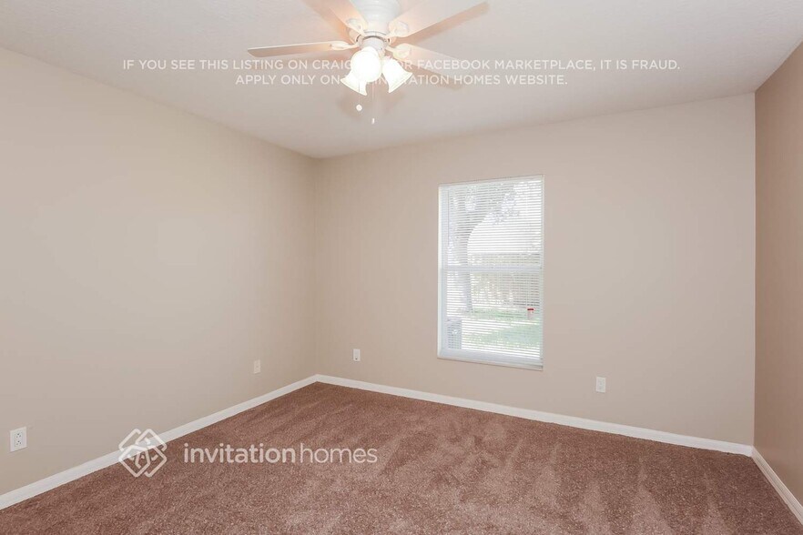 Building Photo - 9718 Bay Colony Dr