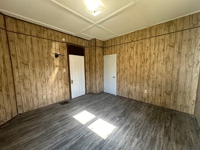 Building Photo - 19 Elizabeth St