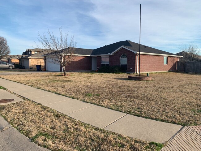 Building Photo - 3 Bedroom/2 bath home in Krum