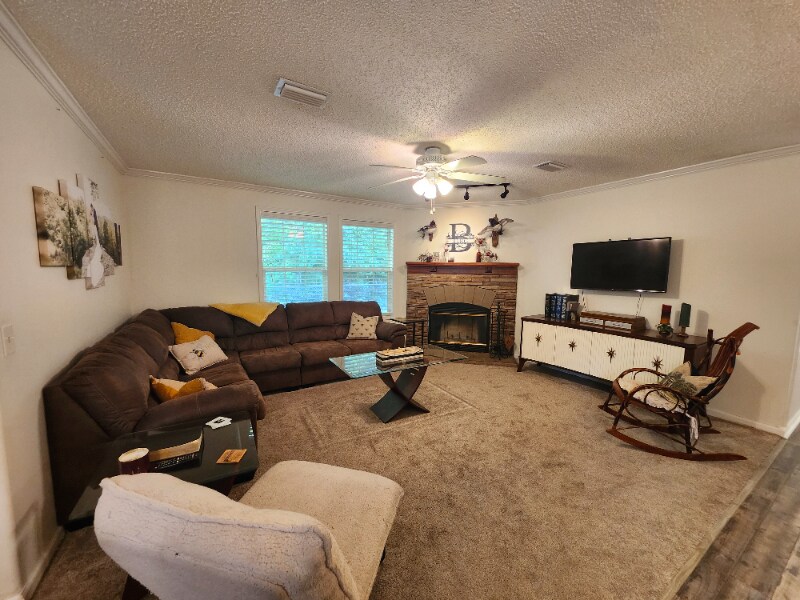 Building Photo - 914 Hibernia Forest Dr