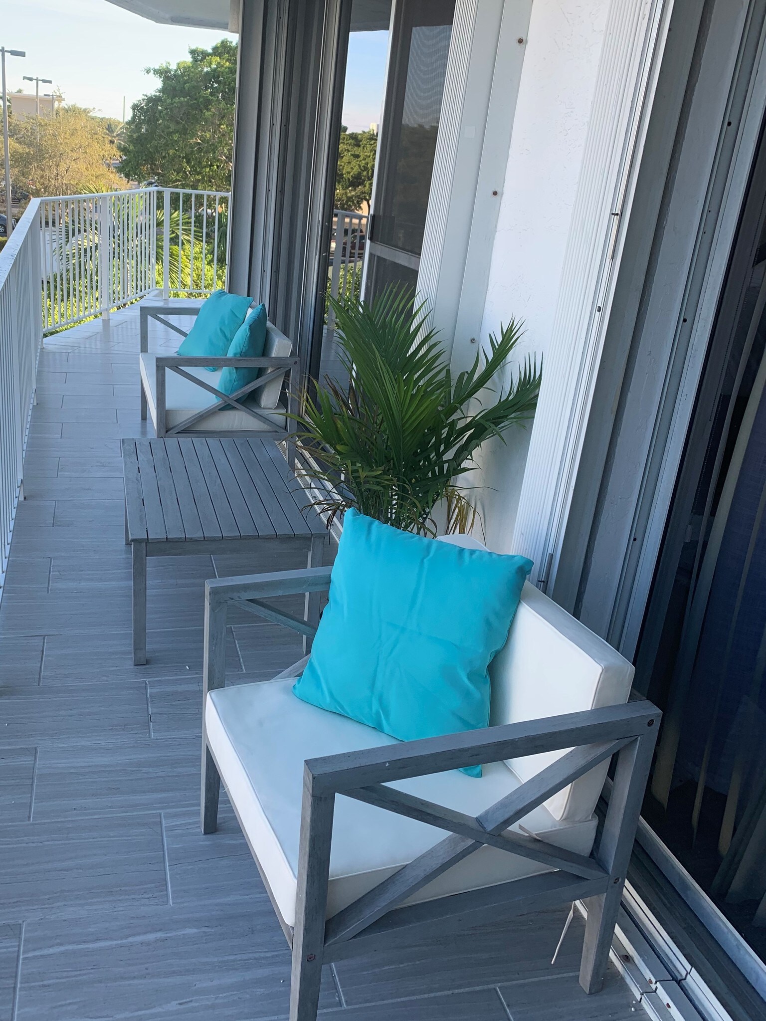 Wrap around balcony - 16531 NE 35th Ave