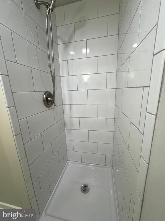 Building Photo - 18215 Kitchen House Ct