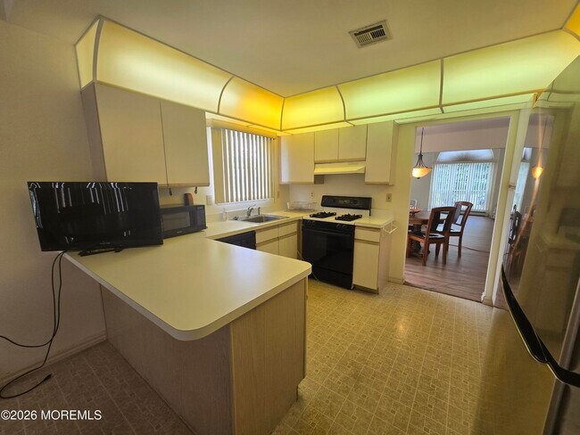Building Photo - 4 Cordoba Ct
