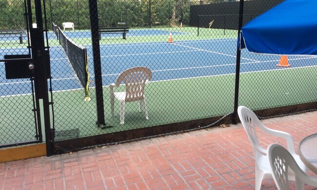Tennis Court - 448 N Bellflower Blvd