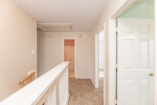 Building Photo - 14335 Pelican Marsh Dr