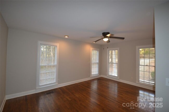 Building Photo - 9024 McElroy Rd
