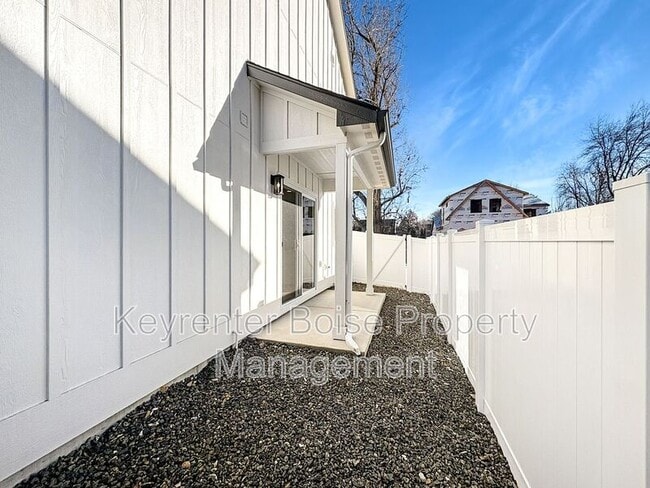 Building Photo - 2312 N 35th St