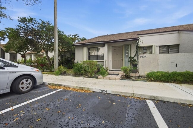 Building Photo - 7924 NW 10th St