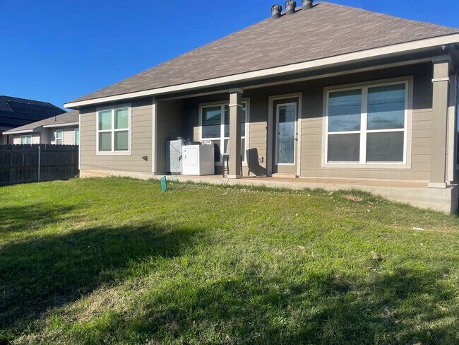 Building Photo - 7809 Montclair Dr