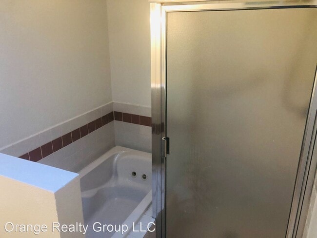 Building Photo - 4 br, 2 bath House - 4382 El Cholo Way