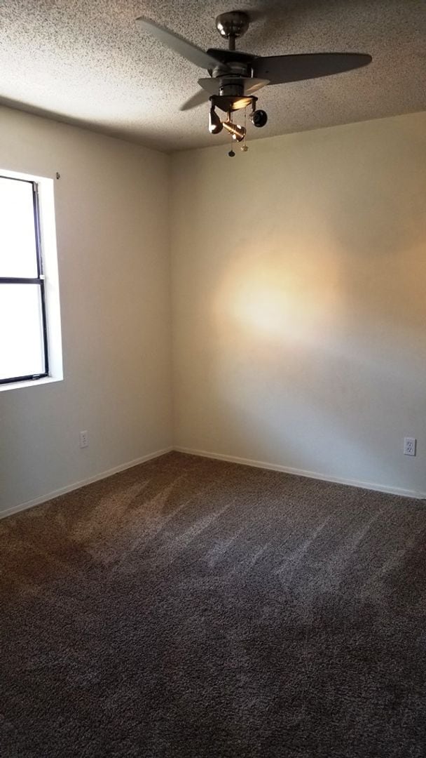 Building Photo - MILITARY ONLY.  2 Bdrm/2 Bath Apartment