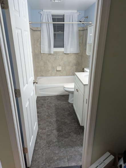 Building Photo - 14026 Burntwoods Rd