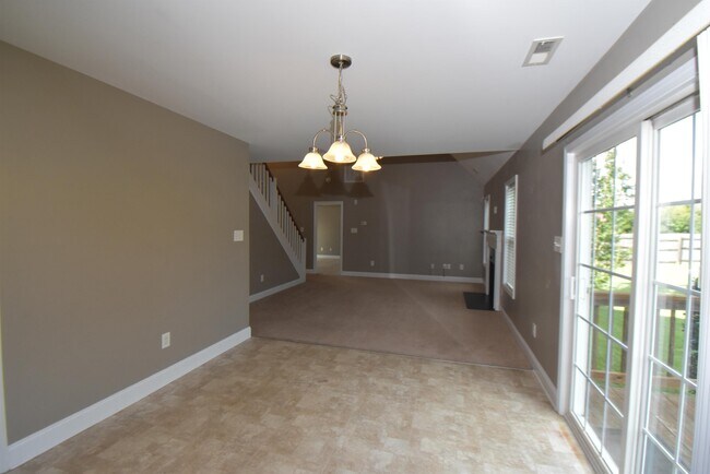 Building Photo - 131 S Prince Henry Way