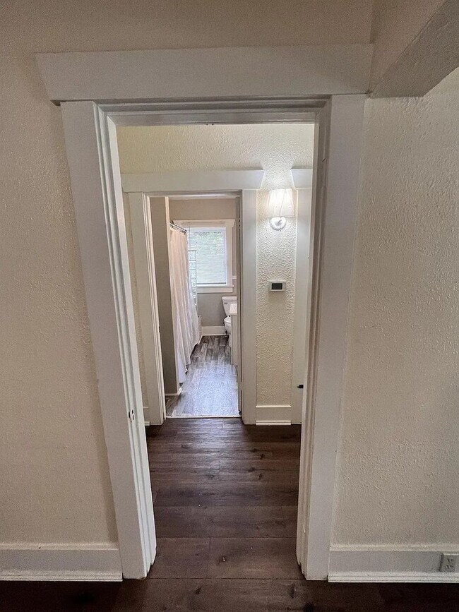 Building Photo - Beautifully Imperfect Character Craftsman Home! Eastside Olympia Home