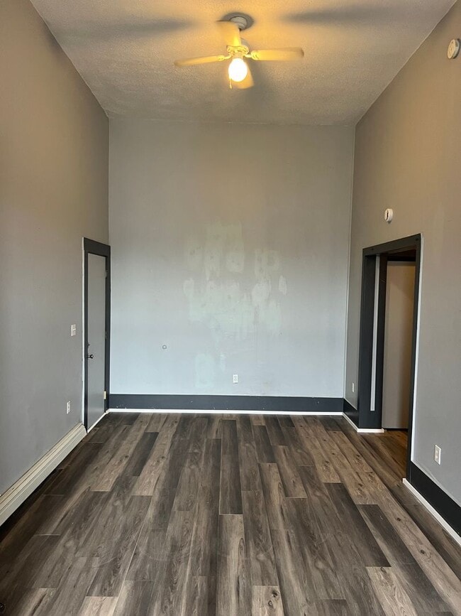 Building Photo - 317 N Clinton Ave