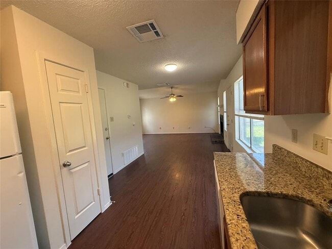 Building Photo - 10609 Archdale Dr