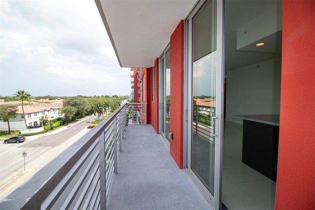 Building Photo - 7875 NW 107th Ave