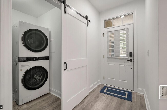 Building Photo - 7311 Indigo Palms Way