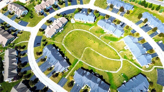 Building Photo - 0 Traditions Pl