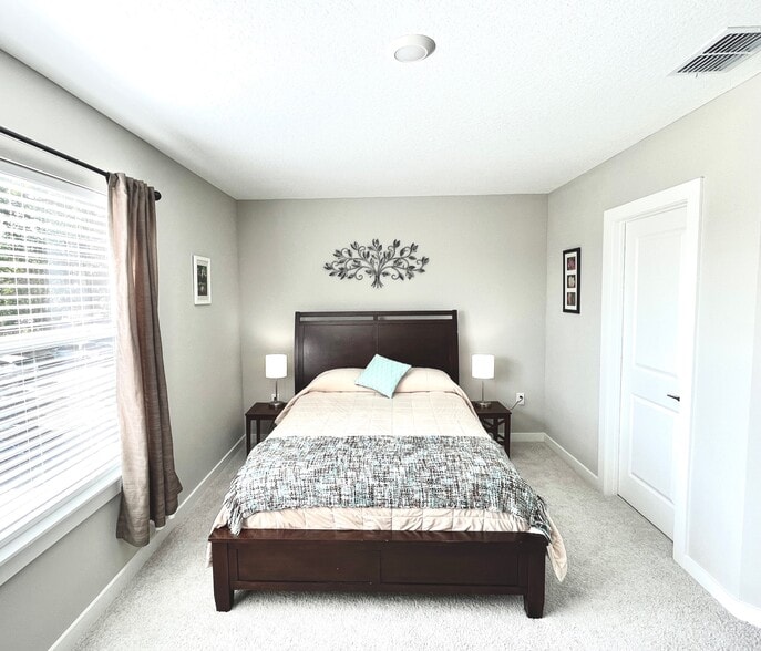 Building Photo - 6307 S Roberts Ave