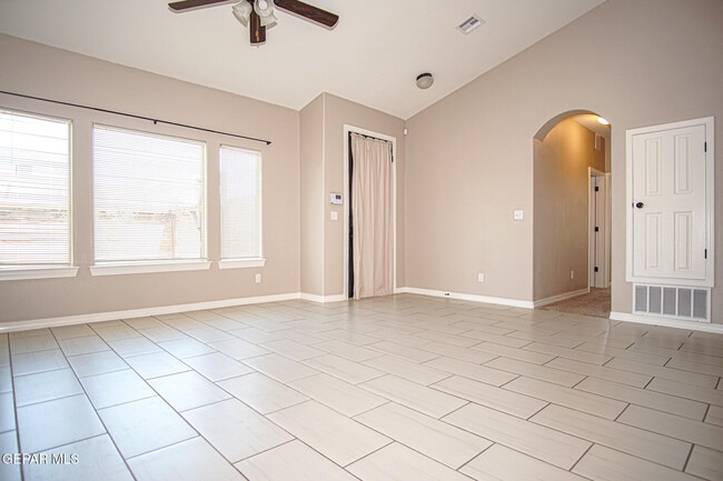Building Photo - 13151 Freshford