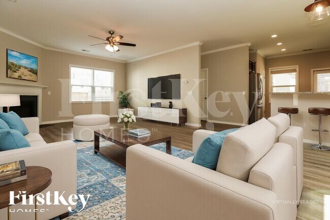 Building Photo - 366 Iveson Rd