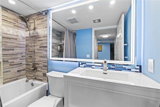 Building Photo - 6620 Boca Del Mar Dr