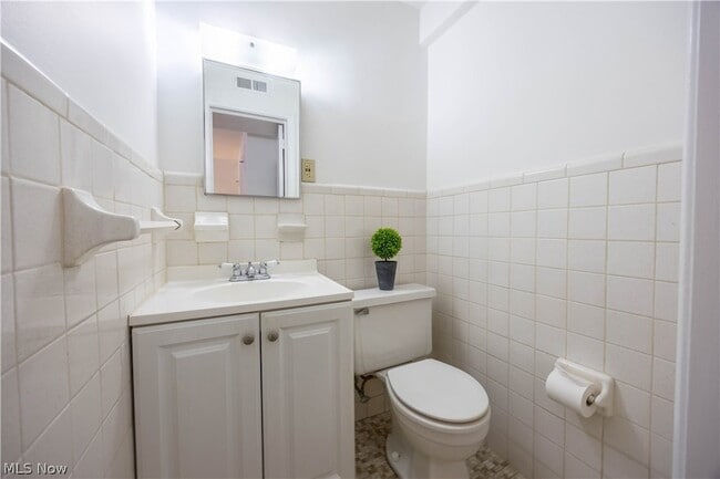 Building Photo - 19436 Van Aken Blvd