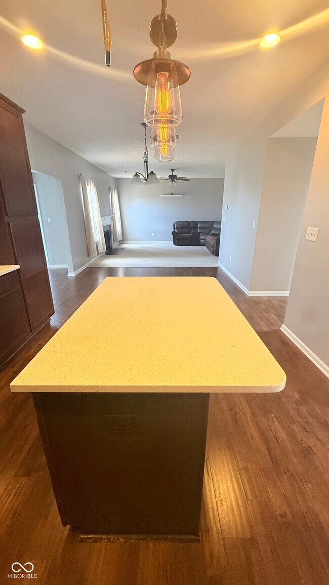 Building Photo - 4674 W Chert Dr