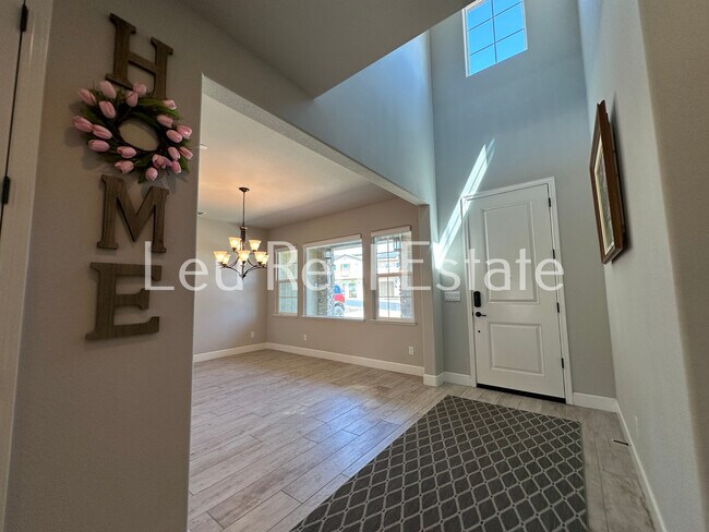 Building Photo - 5256 Florentino Lp