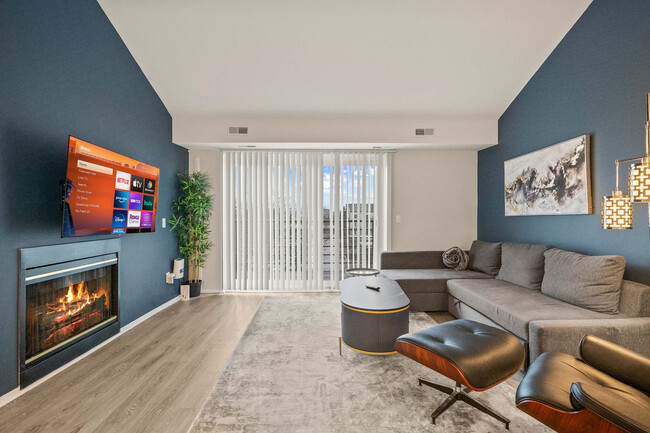 Building Photo - 3000 Signature Blvd