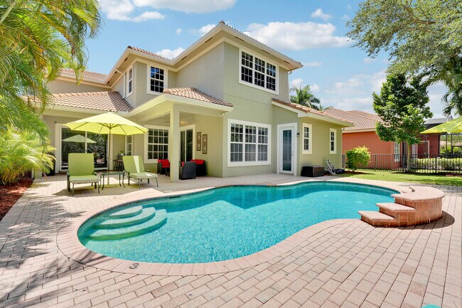 Building Photo - 127 Via Castilla