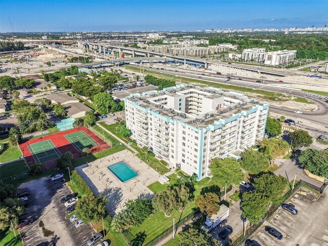 Building Photo - 15600 NW 7th Ave