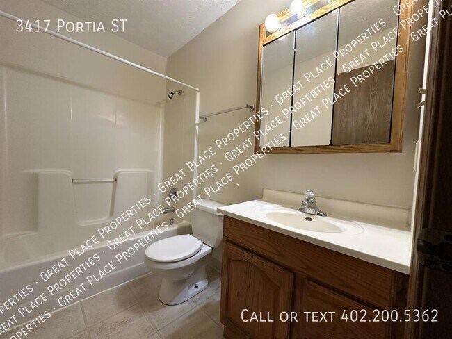 Building Photo - 3417 Portia St