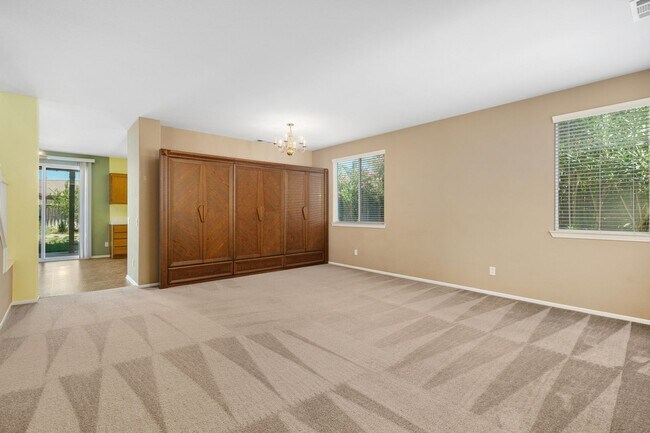 Building Photo - 46433 Vianne Ct
