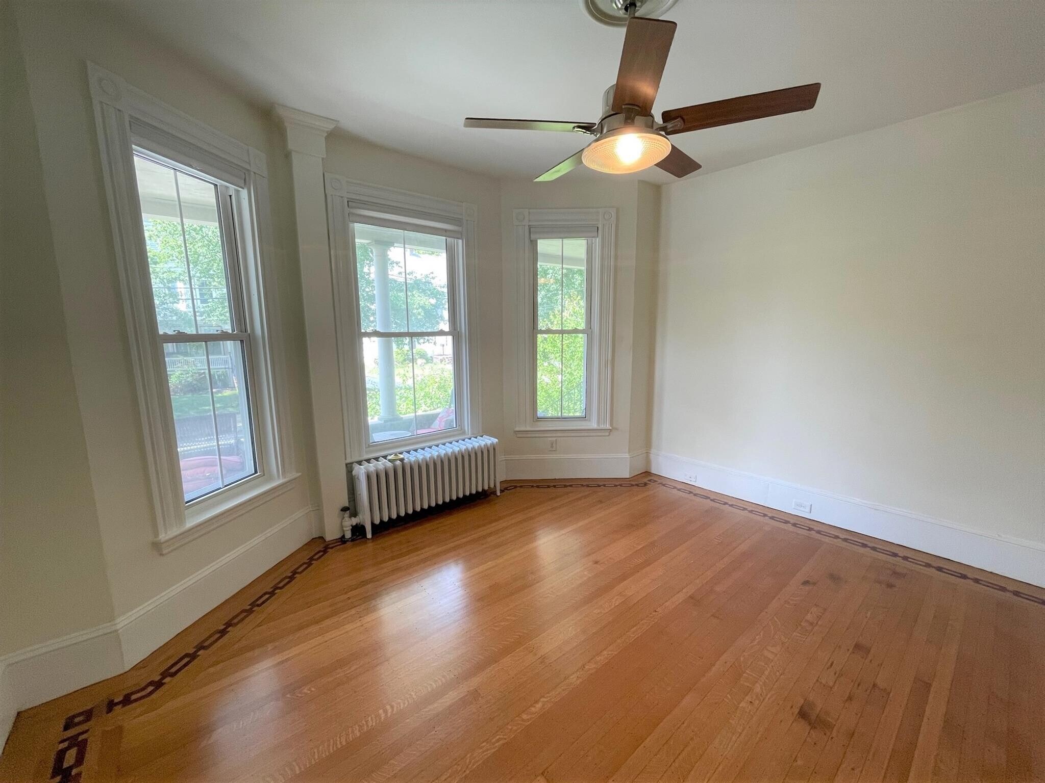 Building Photo - 83 Dexter St