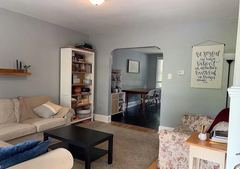 Living Room - 679 Poplar St