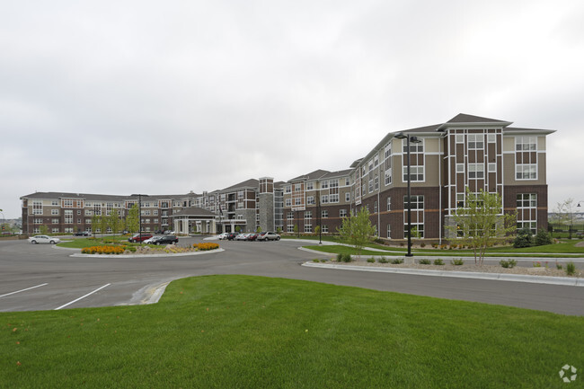 Primary Photo - Silver Creek on Main