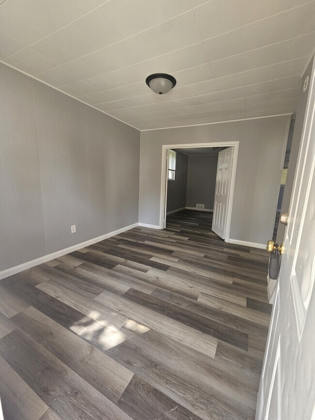 Building Photo - 5637 Hodiamont Ave