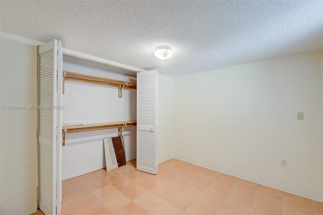 Building Photo - 229 Candia Ave