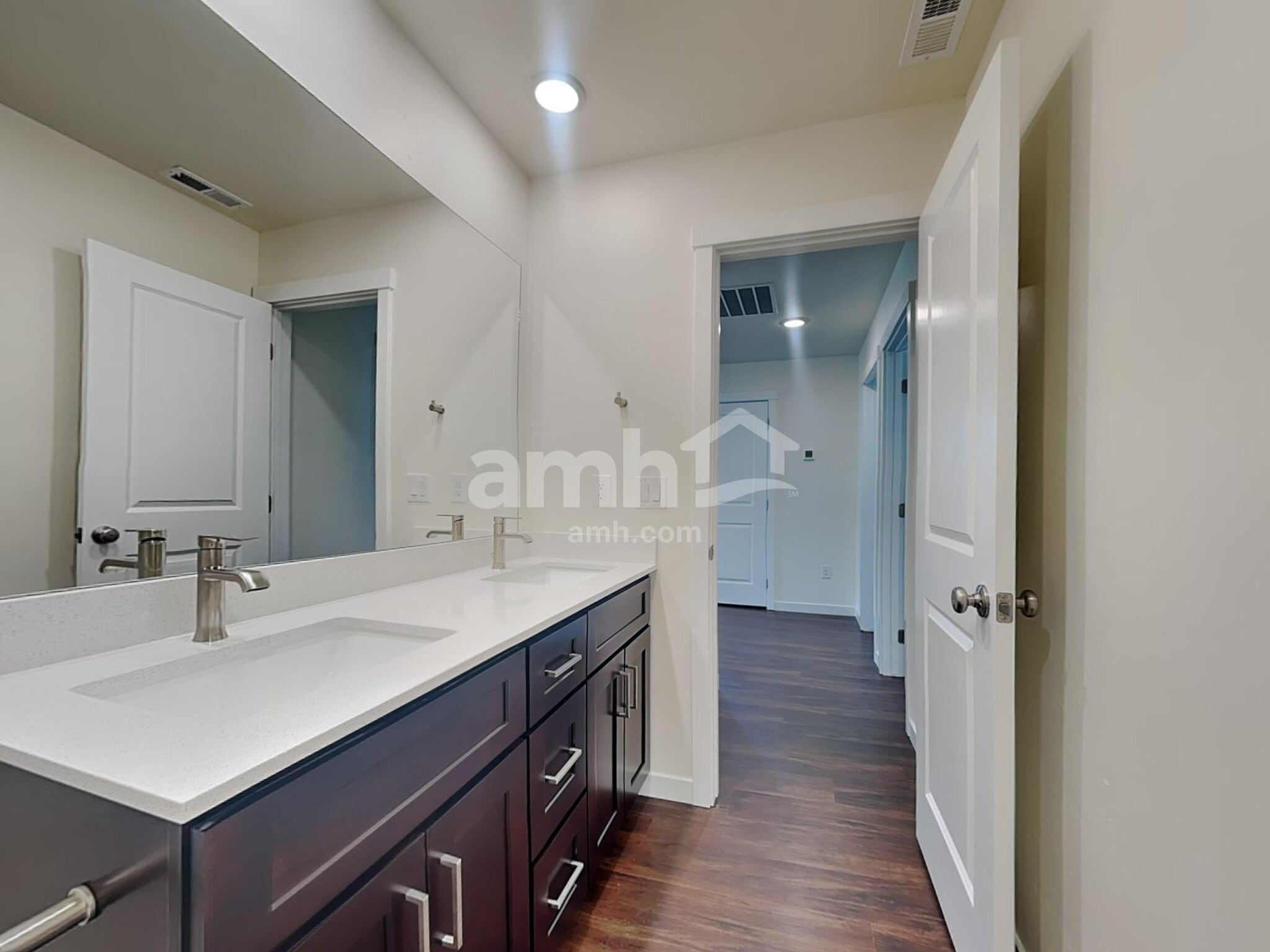 Building Photo - 1496 N Garnet Creek Ave