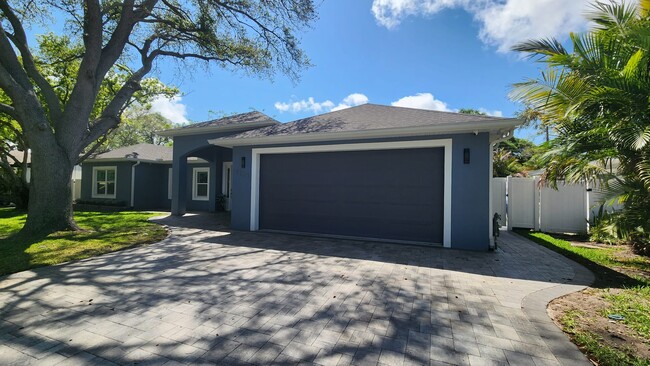 Primary Photo - 2223 Barbara Dr