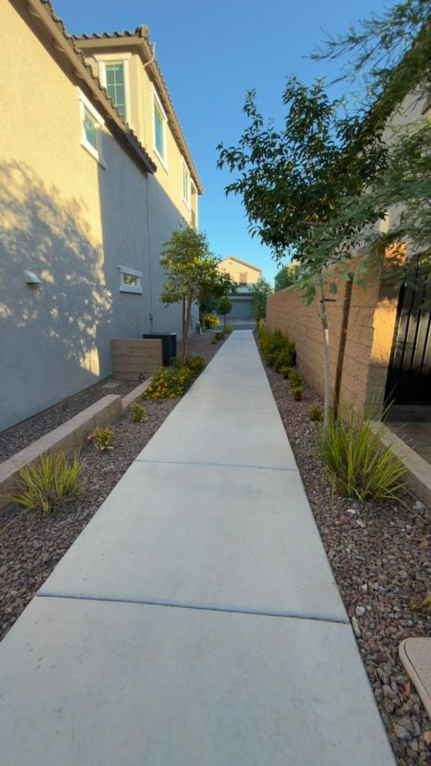 Building Photo - 10610 Sariah Skye Ave
