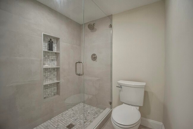 Building Photo - 7248 Clunie Pl