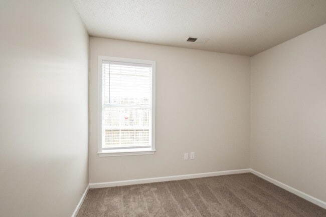 Building Photo - 5687 Mandy Smith Ln