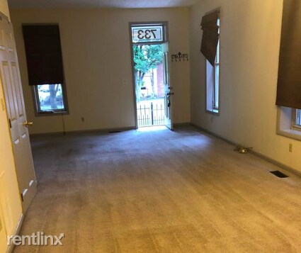 Building Photo - 2 br, 1 bath Townhome - 735 Hamlet St